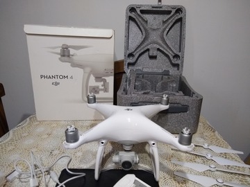 Vendendo: Liquido !!! hasta el 13/06/2022 Drone Dji Phantom 4  