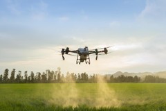 Dronero: Cenit aero servicio