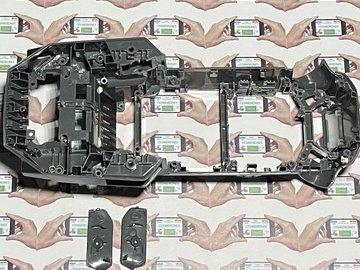 Selling:  CARCASA MEDIA DJI MAVIC PRO (NUEVA ORIGINAL) 