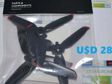 Selling: HELICES DJI FPV ( ORIGINALES NUEVAS) 