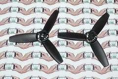 Selling:  HELICES (2) PARROT BEBOP   ☎️ 1166205084