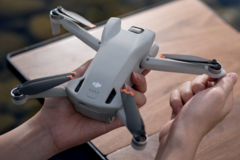 Venta: DJI Mini 3 Fly More Combo (DJI RC con pantalla) USD 800