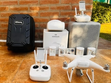 Venta: Phantom 4 Pro con 5 baterías originales y 2 RC